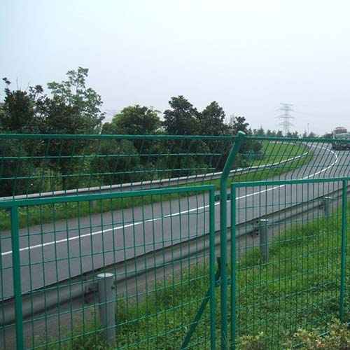 公路護(hù)欄網(wǎng)系列